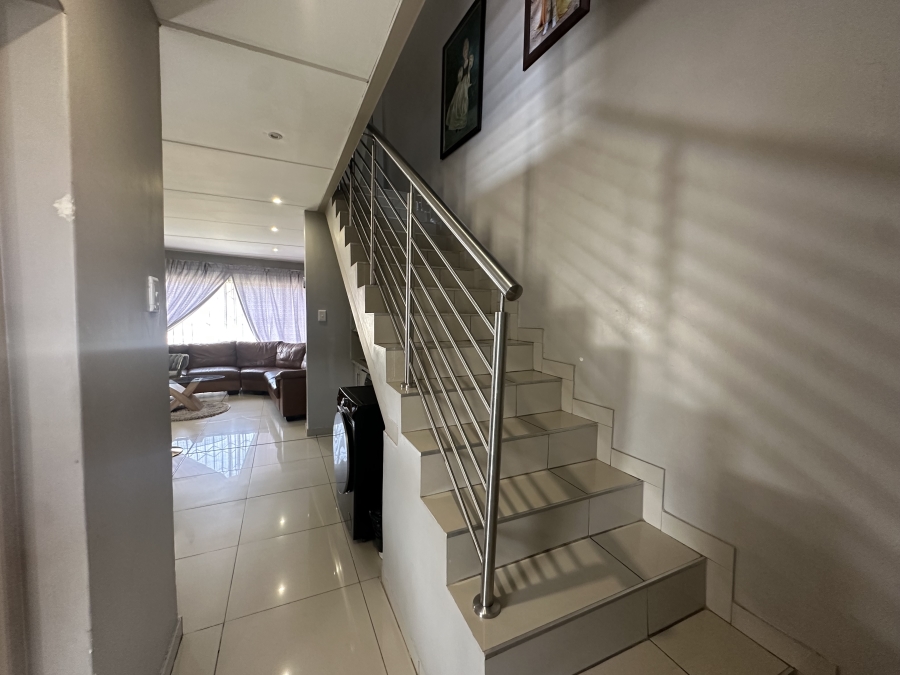 3 Bedroom Property for Sale in Jackaroo Park Mpumalanga