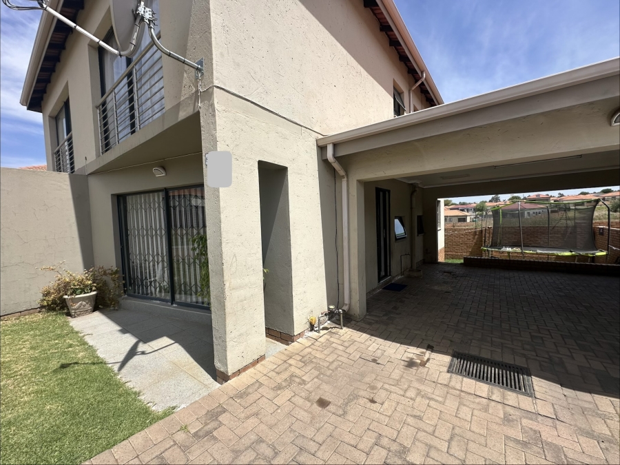 3 Bedroom Property for Sale in Jackaroo Park Mpumalanga