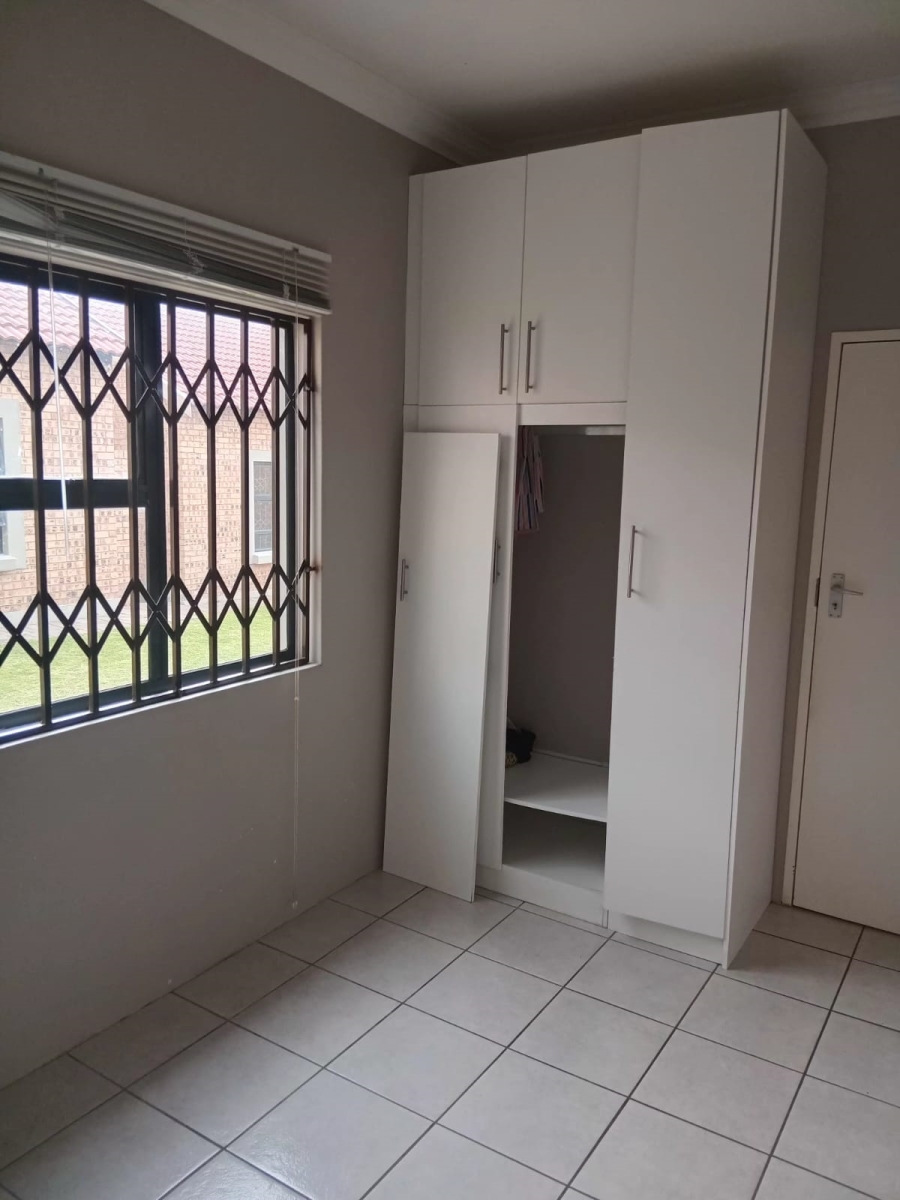 To Let 3 Bedroom Property for Rent in Terra Nova Mpumalanga
