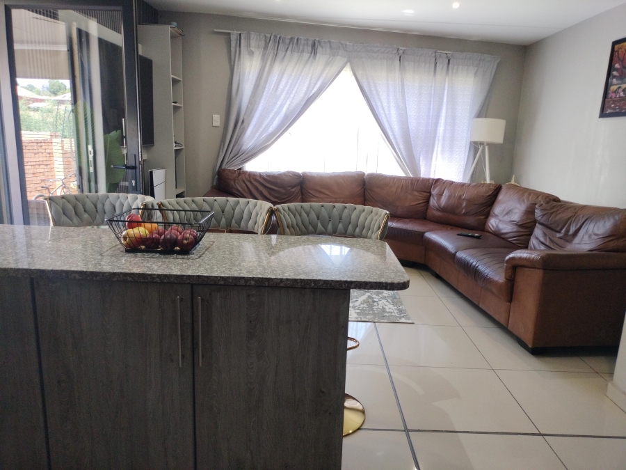 3 Bedroom Property for Sale in Jackaroo Park Mpumalanga