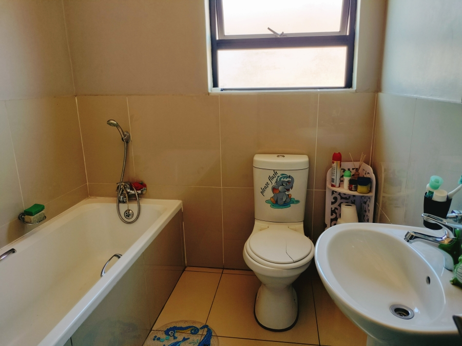 3 Bedroom Property for Sale in Jackaroo Park Mpumalanga