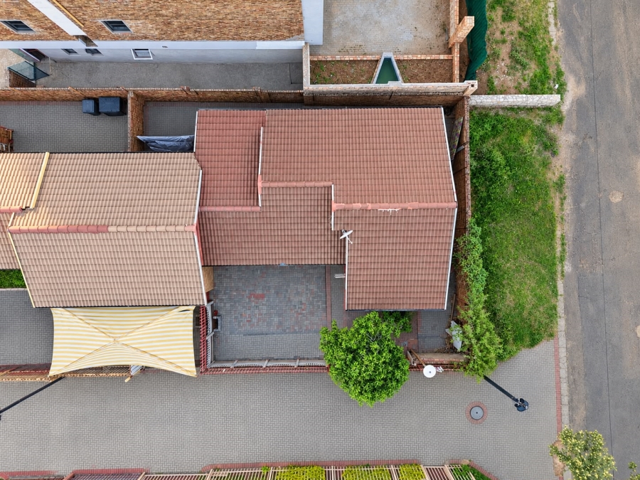 2 Bedroom Property for Sale in Witbank Ext 10 Mpumalanga