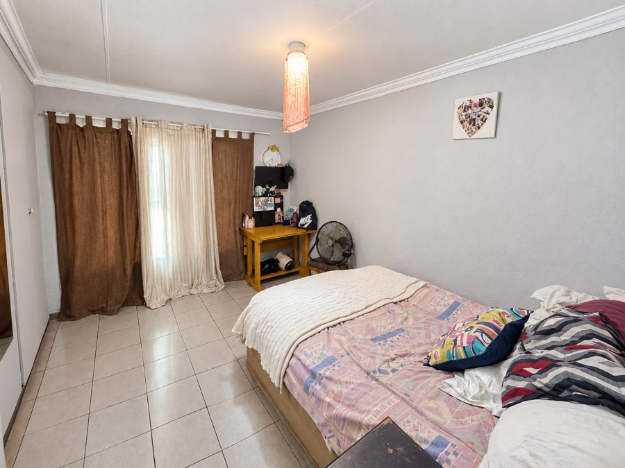 2 Bedroom Property for Sale in Witbank Ext 10 Mpumalanga