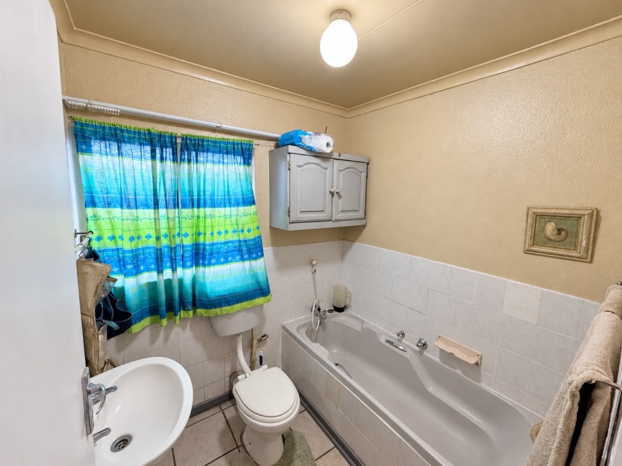 2 Bedroom Property for Sale in Witbank Ext 10 Mpumalanga