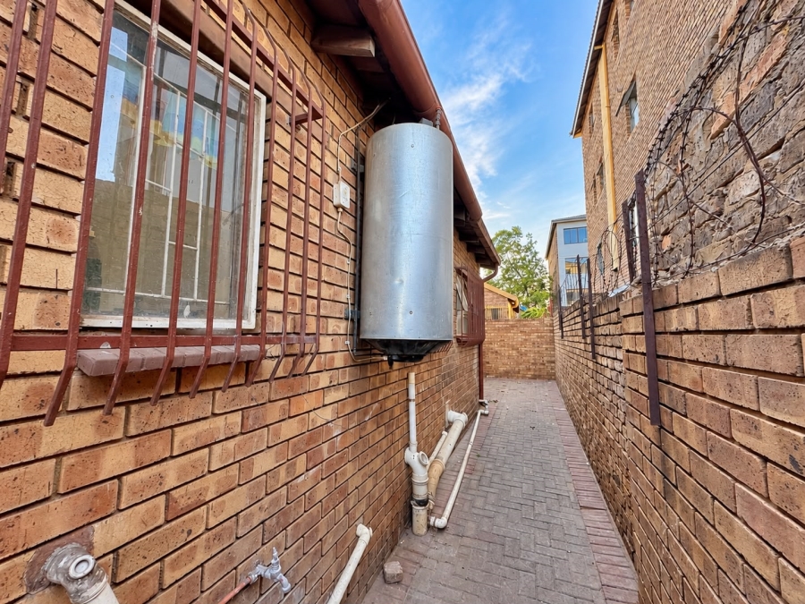 2 Bedroom Property for Sale in Witbank Ext 10 Mpumalanga