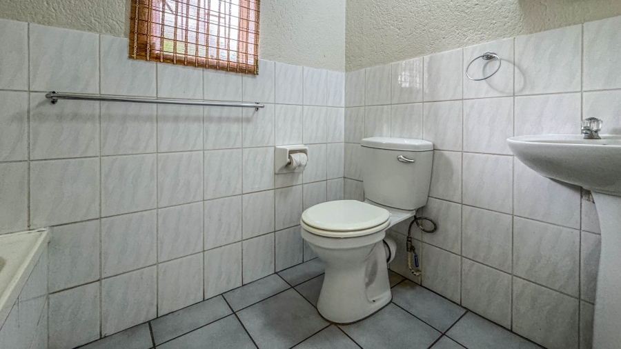 2 Bedroom Property for Sale in Sonheuwel Ext 1 Mpumalanga