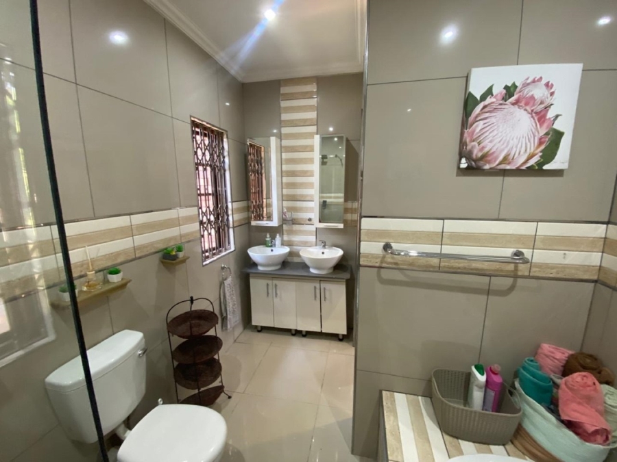 6 Bedroom Property for Sale in Kingsview Mpumalanga