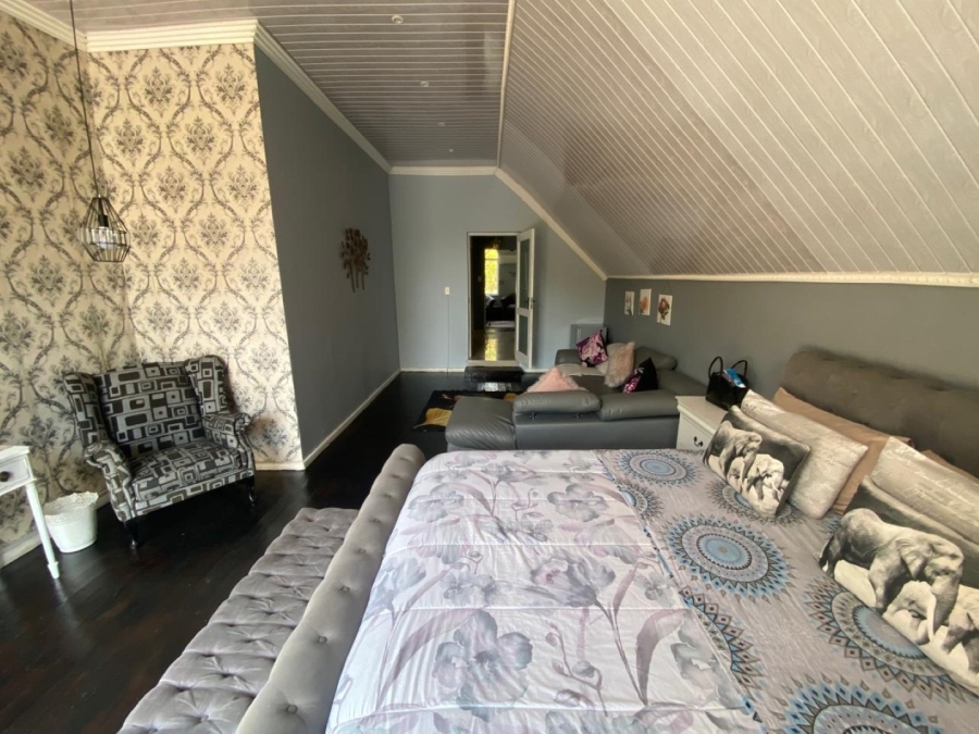 6 Bedroom Property for Sale in Kingsview Mpumalanga