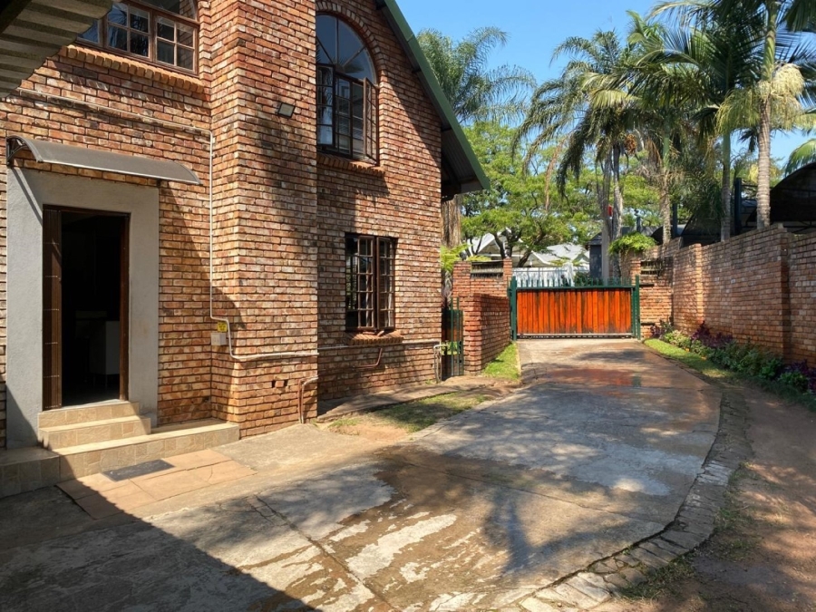 6 Bedroom Property for Sale in Kingsview Mpumalanga