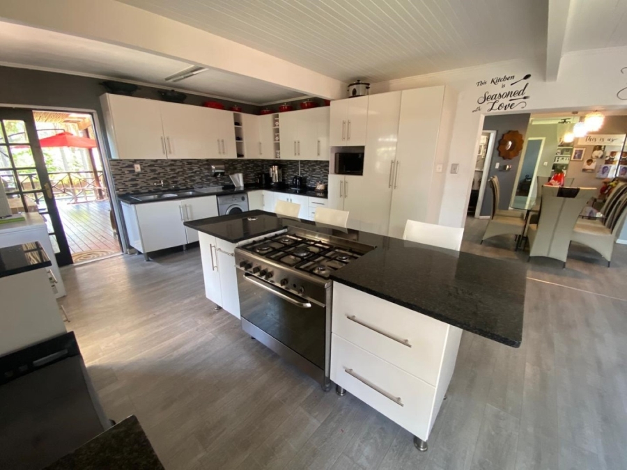6 Bedroom Property for Sale in Kingsview Mpumalanga