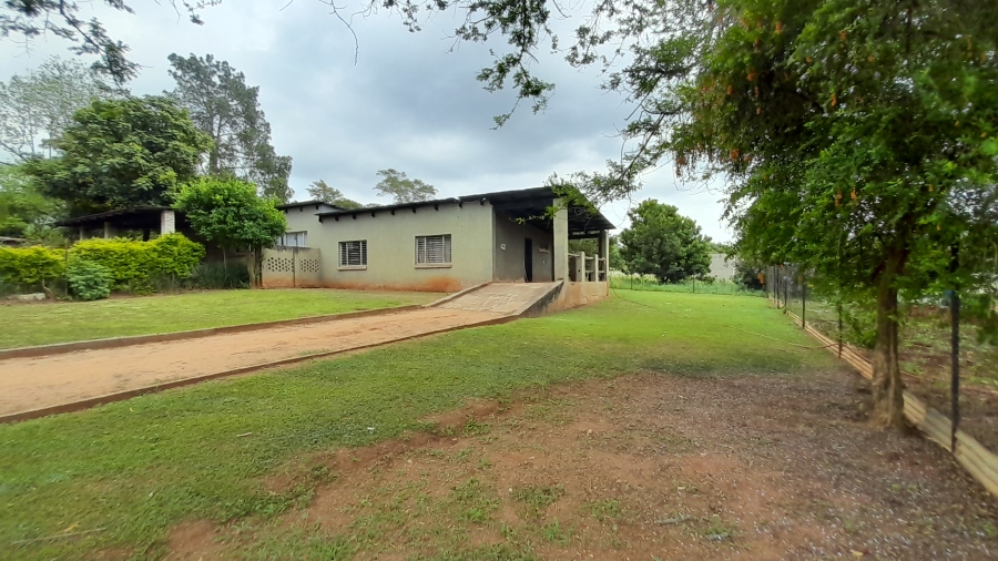 Commercial Property for Sale in White River Estates Mpumalanga