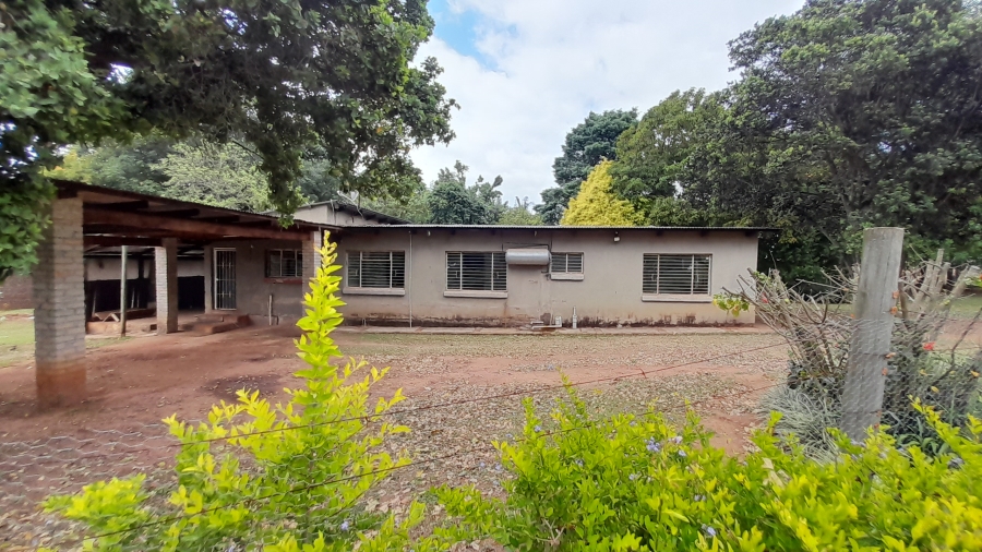 Commercial Property for Sale in White River Estates Mpumalanga