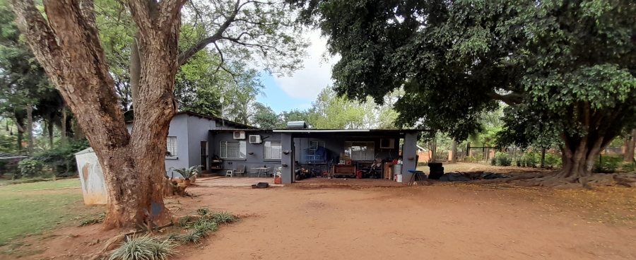 Commercial Property for Sale in White River Estates Mpumalanga