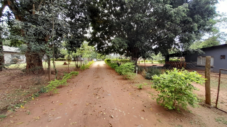 Commercial Property for Sale in White River Estates Mpumalanga