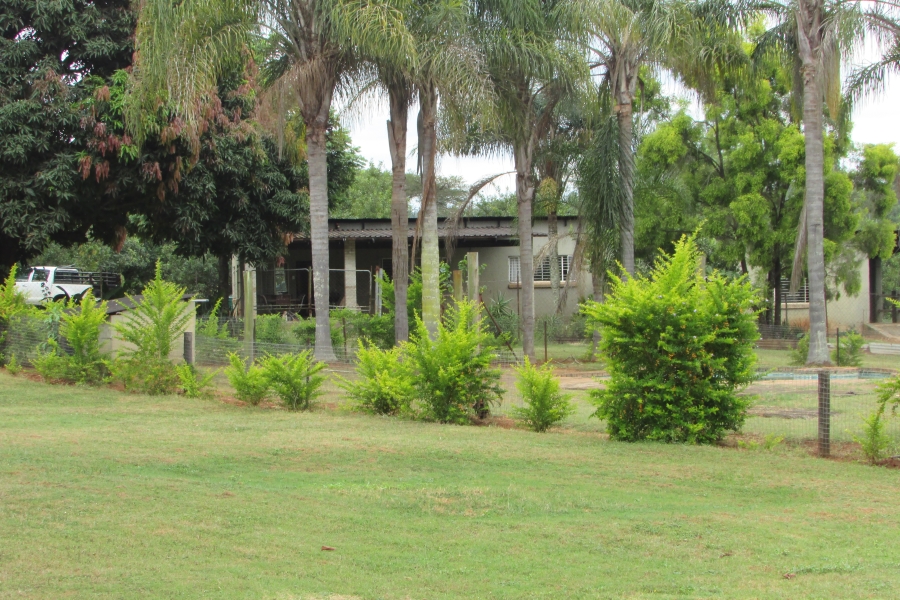 Commercial Property for Sale in White River Estates Mpumalanga