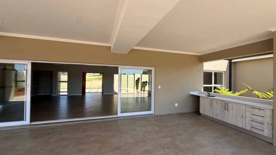 To Let 4 Bedroom Property for Rent in Summer Breeze Estate Mpumalanga