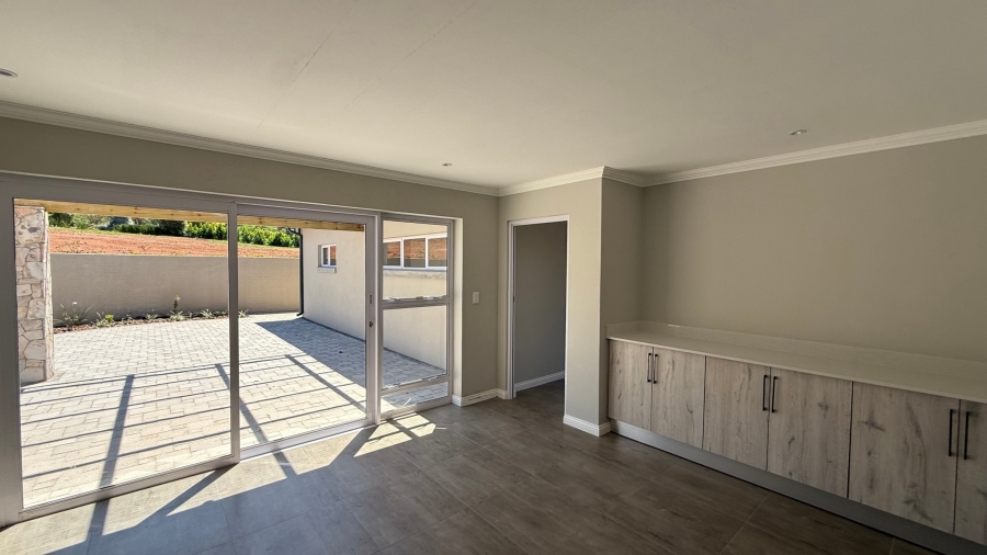 To Let 4 Bedroom Property for Rent in Summer Breeze Estate Mpumalanga