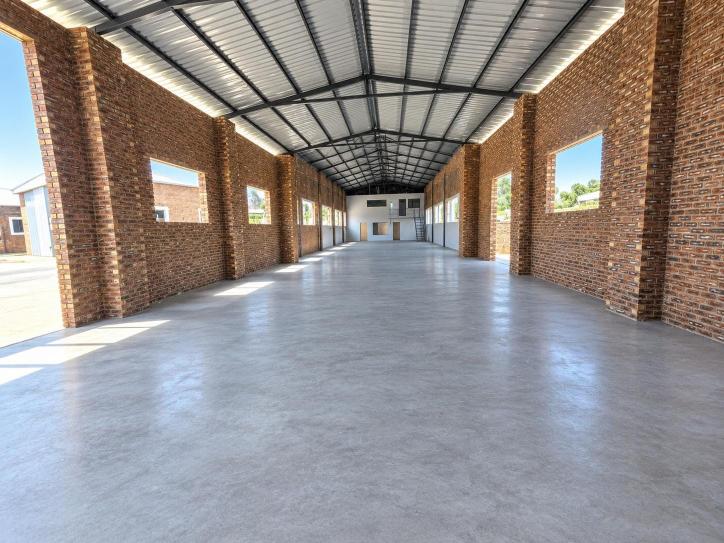 To Let Commercial Property for Rent in Witbank Ext 10 Mpumalanga