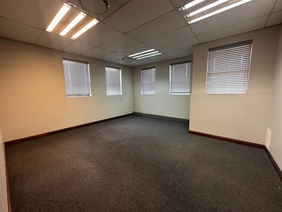 To Let Commercial Property for Rent in Ben Fleur Mpumalanga