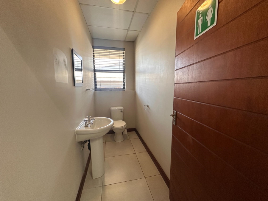 To Let Commercial Property for Rent in Ben Fleur Mpumalanga