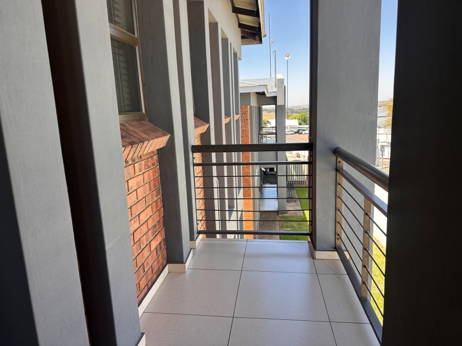 To Let Commercial Property for Rent in Ben Fleur Mpumalanga