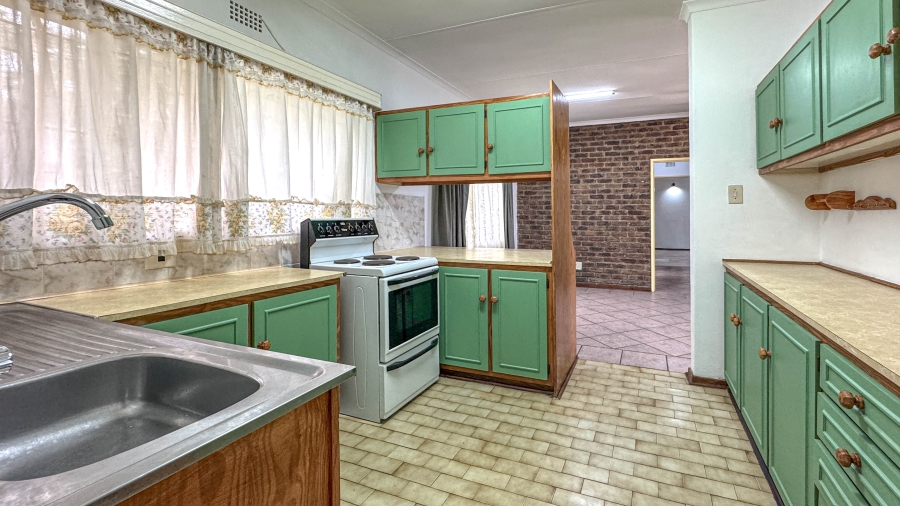 2 Bedroom Property for Sale in West Acres Mpumalanga