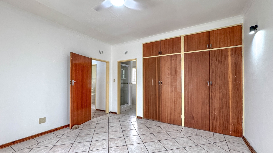2 Bedroom Property for Sale in West Acres Mpumalanga