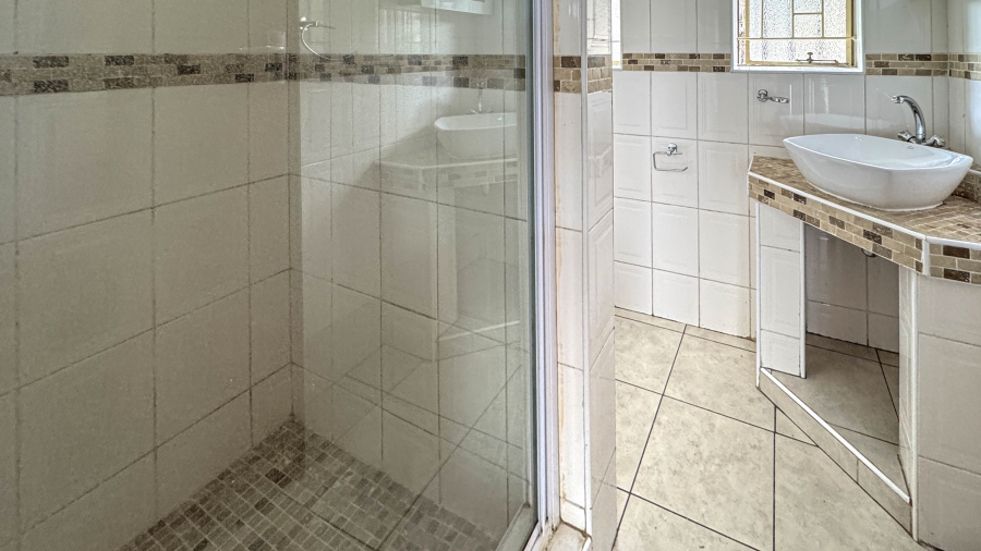 2 Bedroom Property for Sale in West Acres Mpumalanga