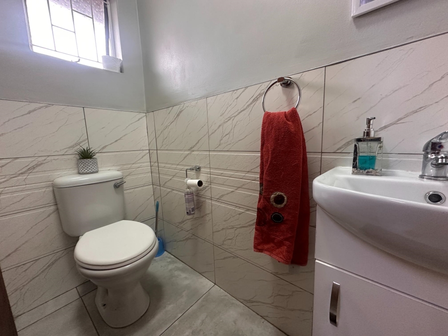 To Let Commercial Property for Rent in Del Judor Mpumalanga