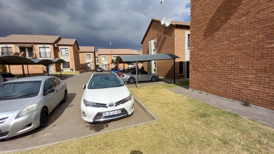 To Let 2 Bedroom Property for Rent in Terra Nova Mpumalanga