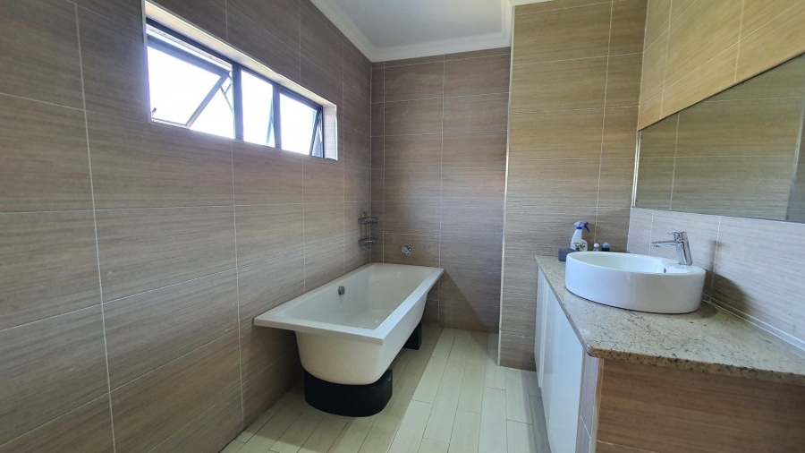 4 Bedroom Property for Sale in Sonheuwel Mpumalanga