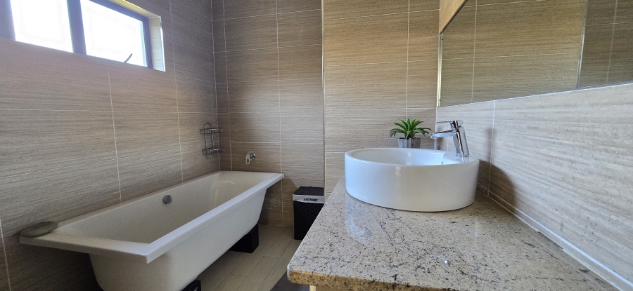 4 Bedroom Property for Sale in Sonheuwel Mpumalanga