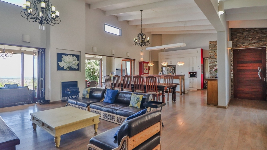5 Bedroom Property for Sale in Pamushana Estate Mpumalanga
