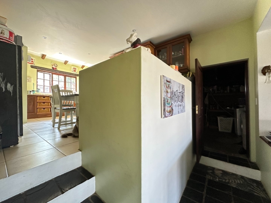 5 Bedroom Property for Sale in White River Ext 6 Mpumalanga