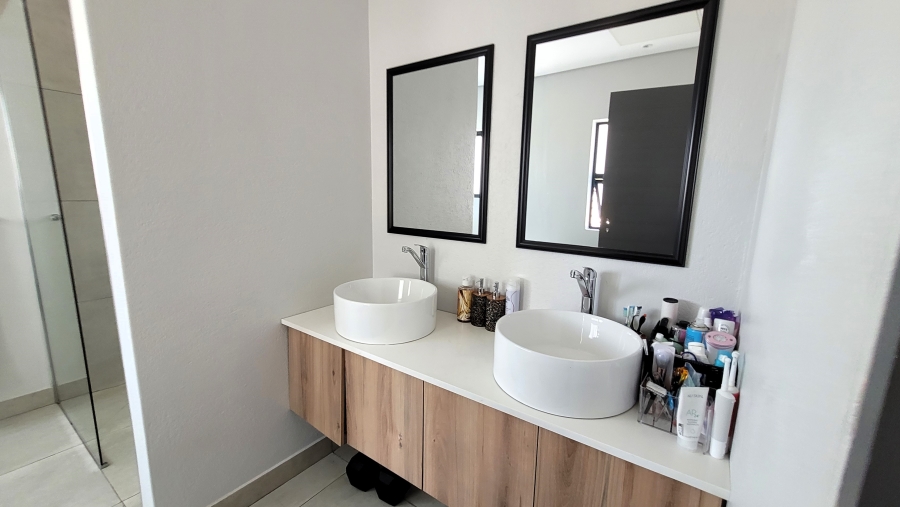 3 Bedroom Property for Sale in Elawini Lifestyle Estate Mpumalanga