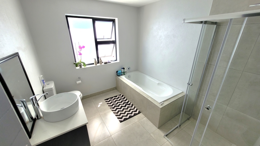 3 Bedroom Property for Sale in Elawini Lifestyle Estate Mpumalanga