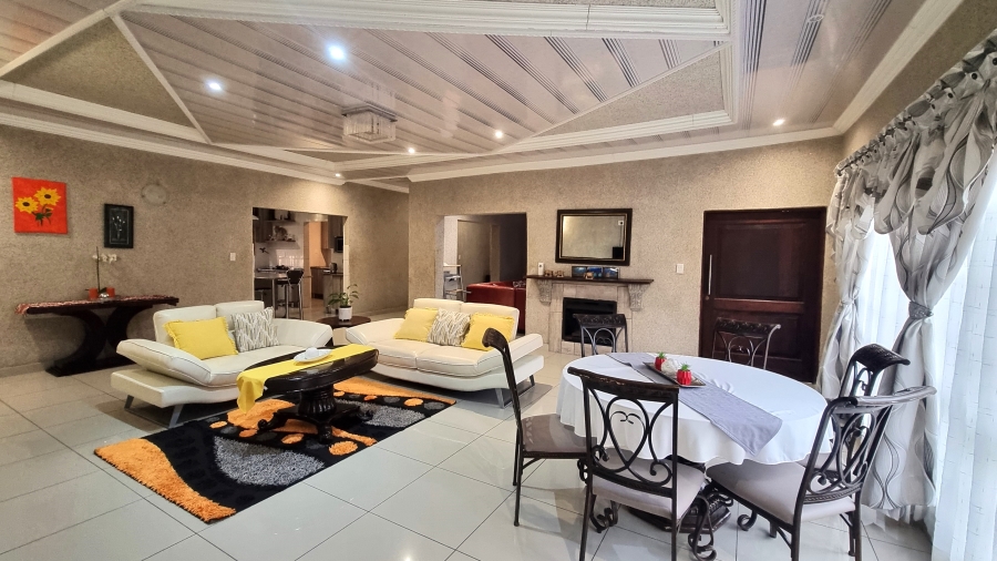 5 Bedroom Property for Sale in White River Ext 49 Mpumalanga