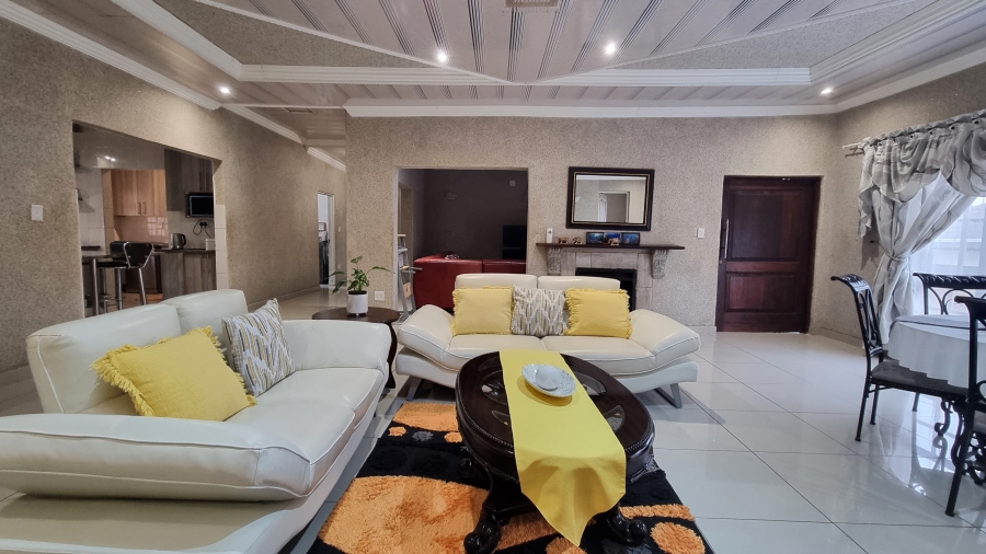 5 Bedroom Property for Sale in White River Ext 49 Mpumalanga