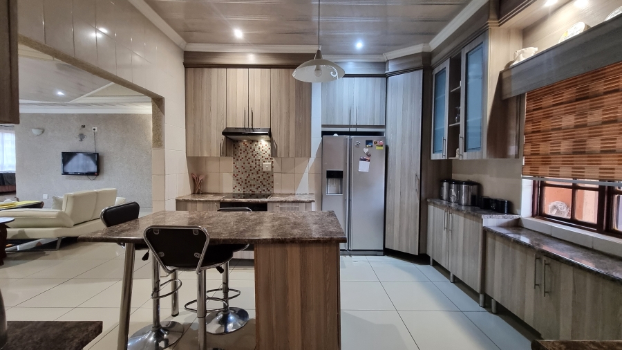 5 Bedroom Property for Sale in White River Ext 49 Mpumalanga