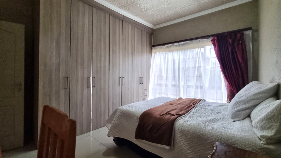 5 Bedroom Property for Sale in White River Ext 49 Mpumalanga