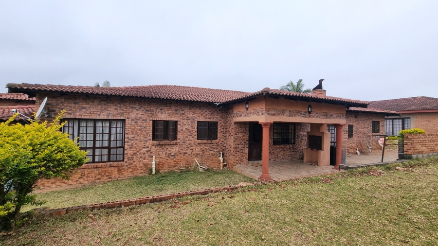 5 Bedroom Property for Sale in White River Ext 49 Mpumalanga