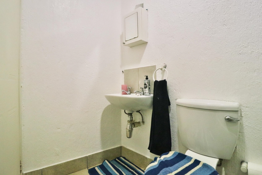 1 Bedroom Property for Sale in Nelspruit Mpumalanga