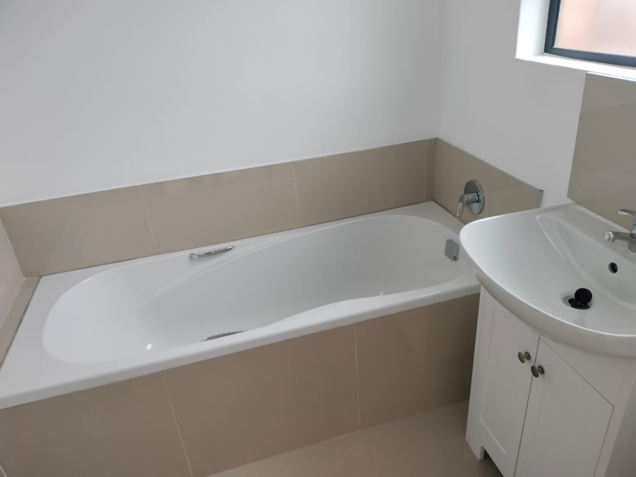 To Let 2 Bedroom Property for Rent in West Acres Mpumalanga