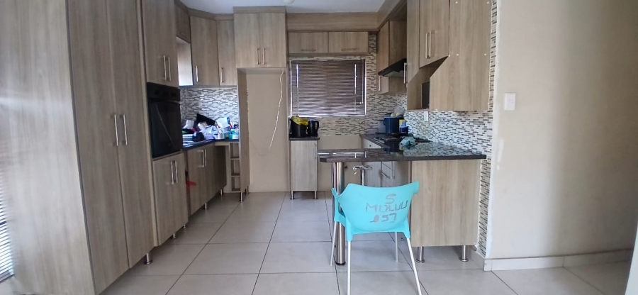 4 Bedroom Property for Sale in Kamagugu Mpumalanga
