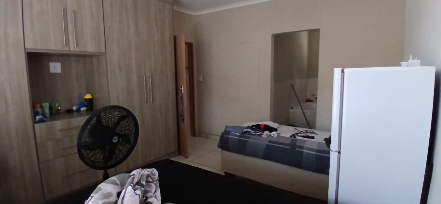 4 Bedroom Property for Sale in Kamagugu Mpumalanga