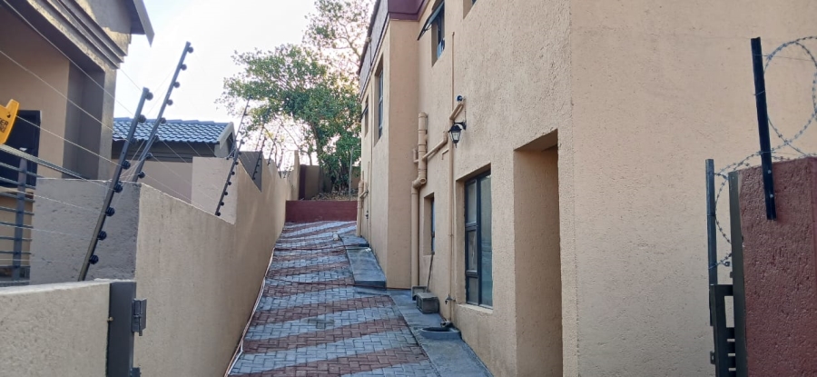 4 Bedroom Property for Sale in Kamagugu Mpumalanga