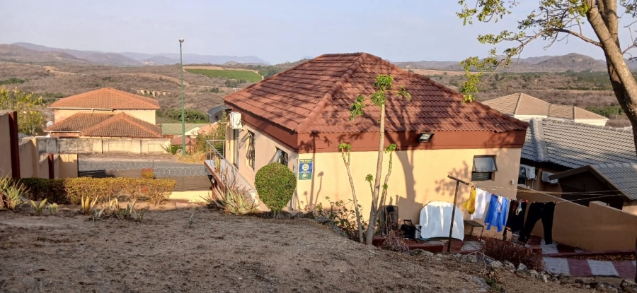4 Bedroom Property for Sale in Kamagugu Mpumalanga