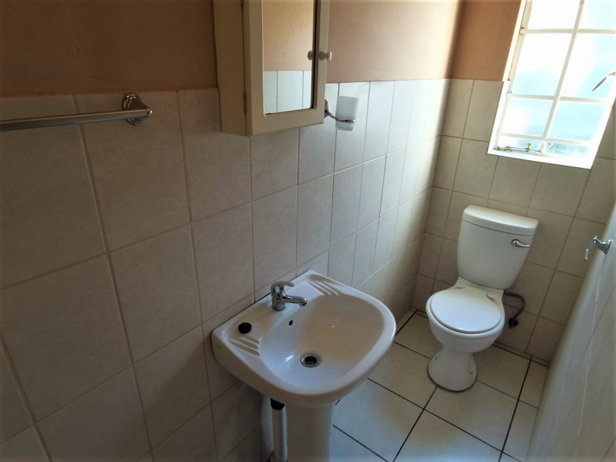 To Let 2 Bedroom Property for Rent in Nelspruit Mpumalanga