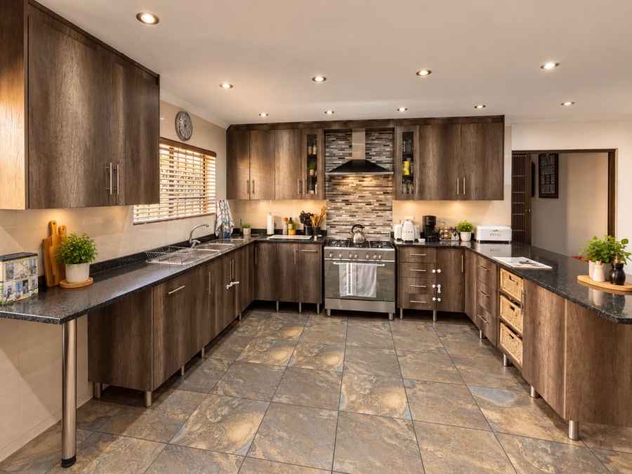 7 Bedroom Property for Sale in Kinross Mpumalanga