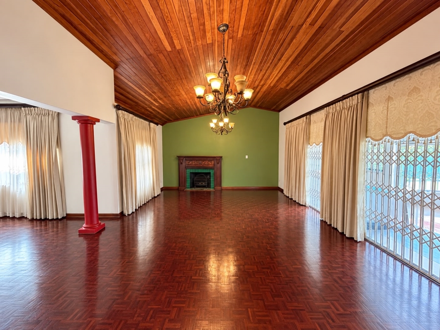 7 Bedroom Property for Sale in Kinross Mpumalanga